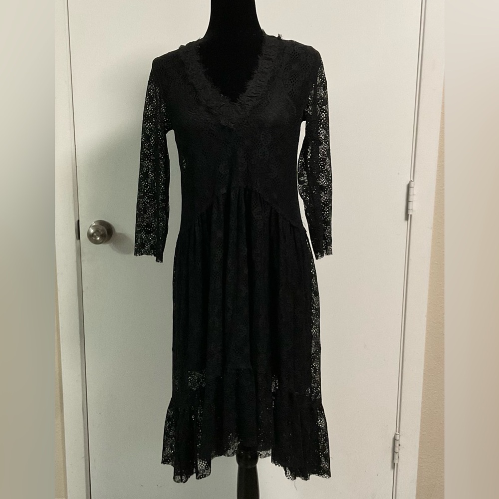 Zara Black 3/4 Sleeve V-Neck Lace Dress
